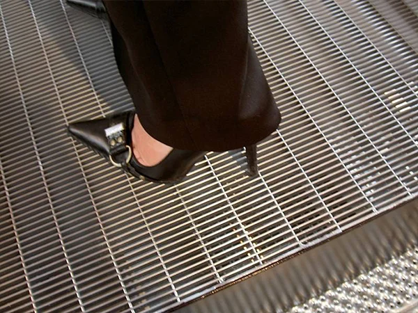ADA compliant grating used at subway station entrances