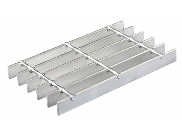 A galvanized flat bar steel grating is displayed.