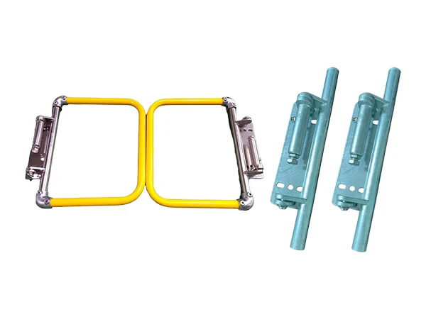 A self-closing safety gate with two hot-dip galvanized hinges and a door frame coated in yellow powder, double door.