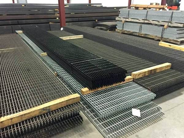 Standard Steel Grating Large Sizes For Flooring Platform Walkways